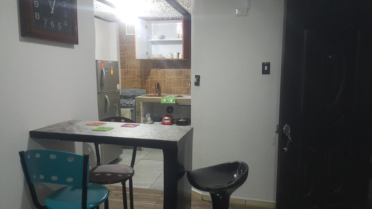 Apartment Cerca Aeropuerto, Fotos Y Huellas Visa Americana, Embajada Eeuu